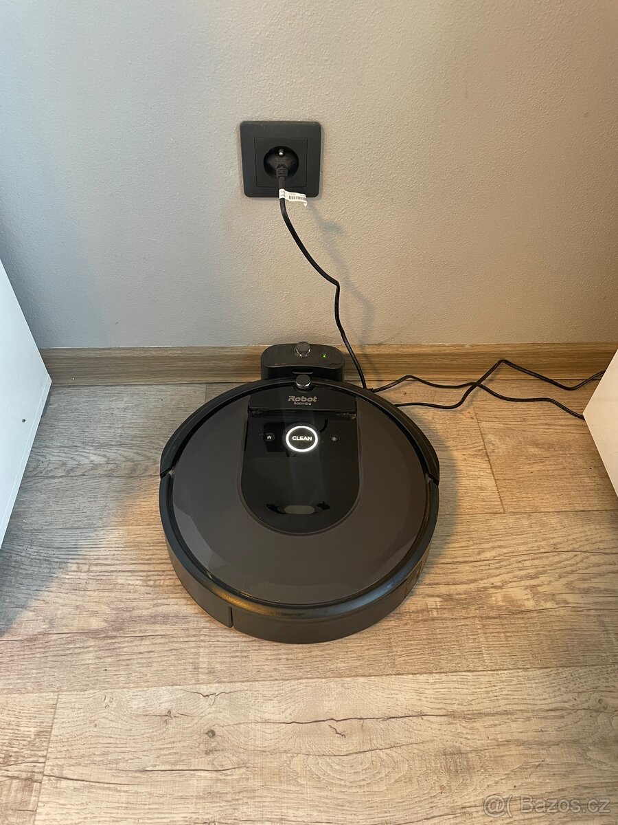 iRobot Roomba i7 a Brava Jet M6 - 4