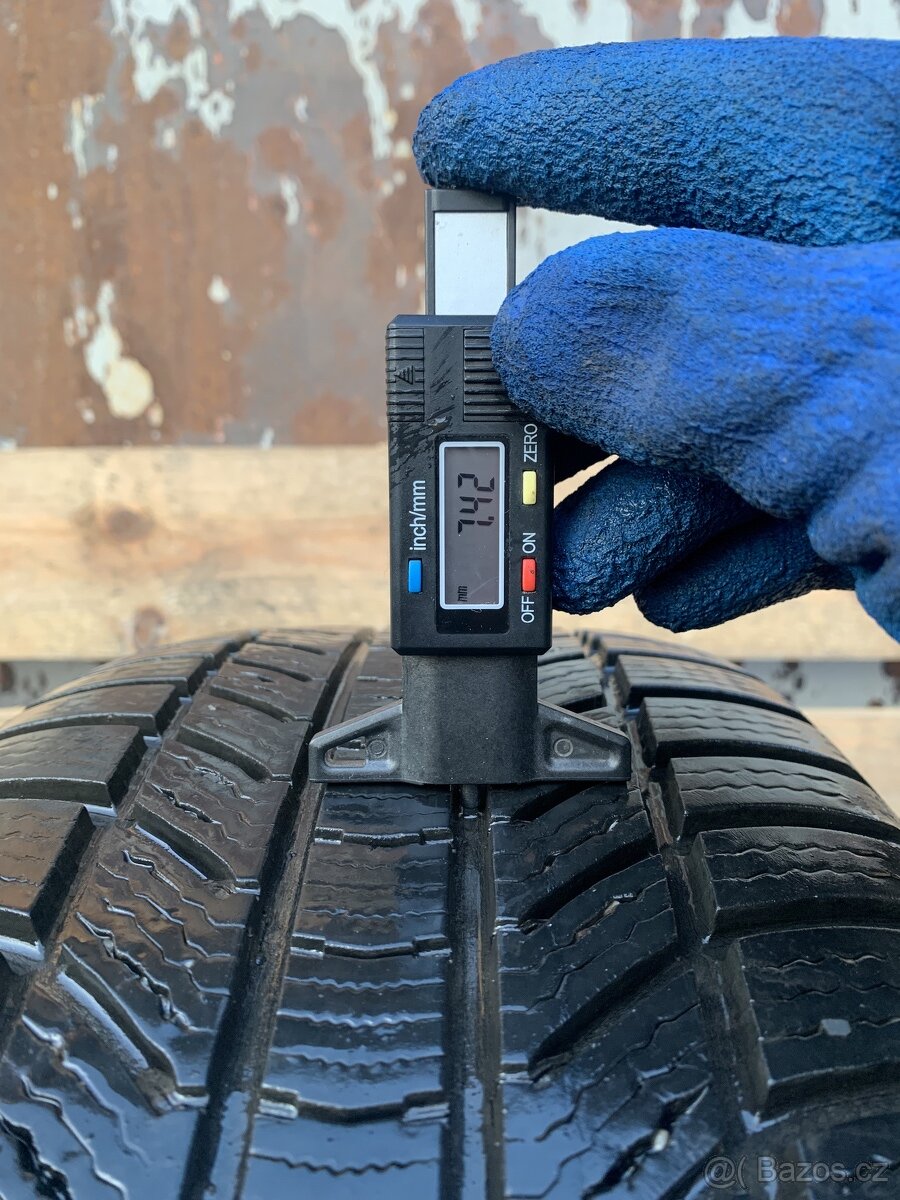 1ks 235/55/19 Continental/2022/105H/zimní - 4