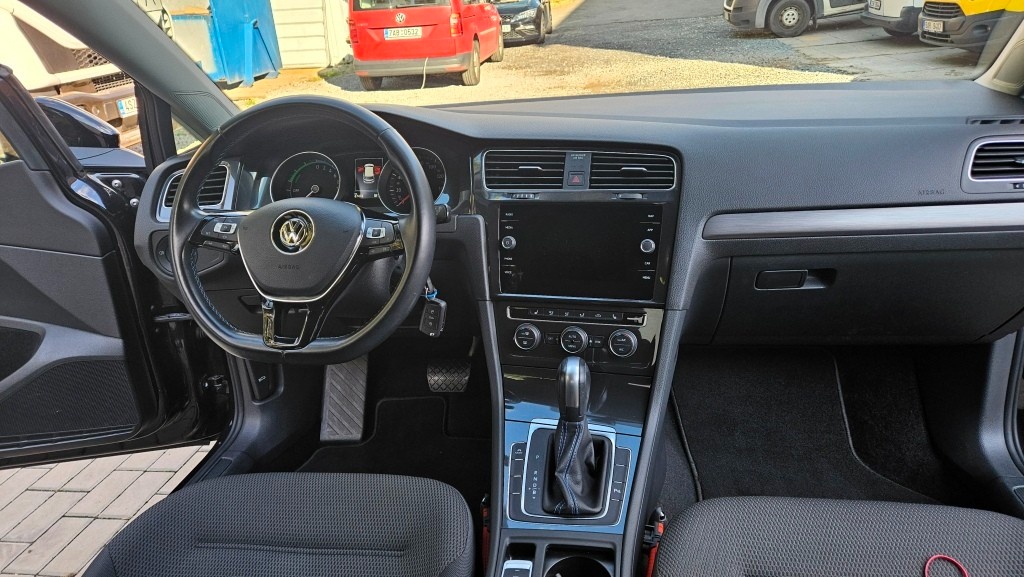 Volkswagen e-Golf 100 kW ACC TČ AC/DC SoH 91.4% - 4