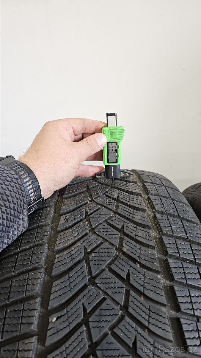 Zimní pneu 275/40/20,245/45/20, Goodyear, DOT4422 - 4