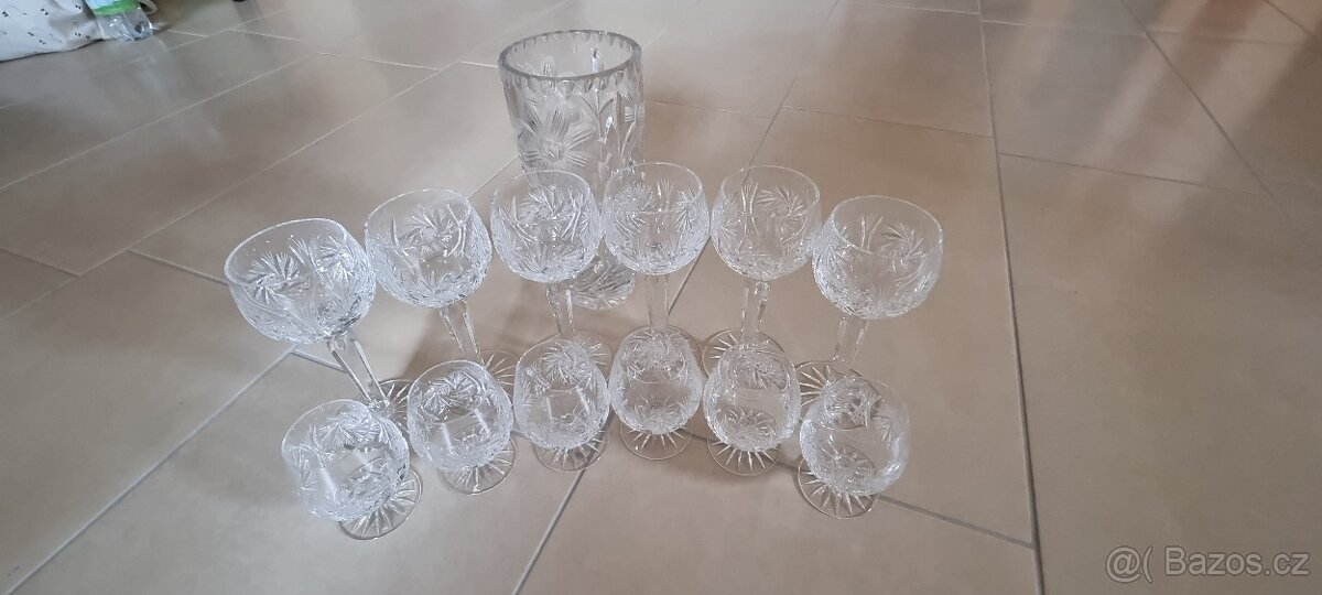 Skleněný set sklenic a vázy - 4