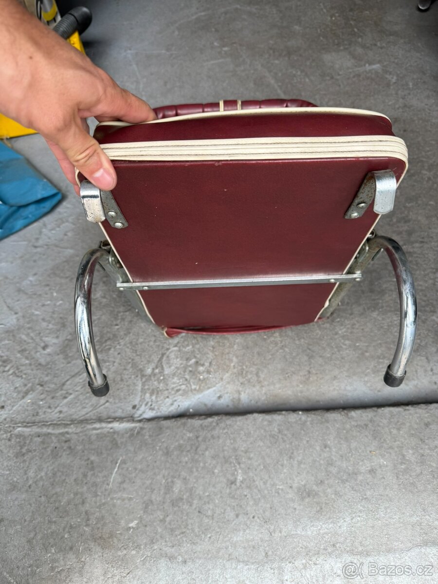 Retro autosedačka - 4