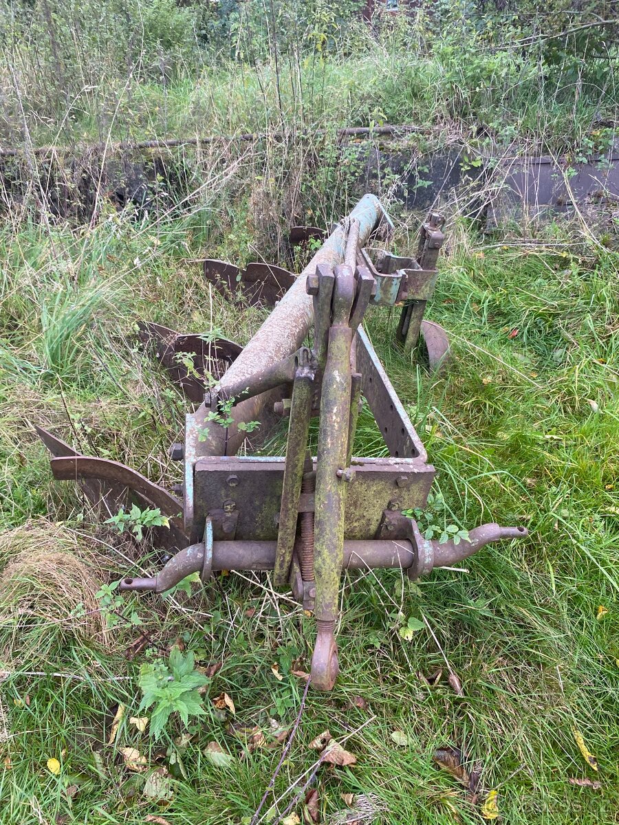 Čtyřradliční pluh - 4