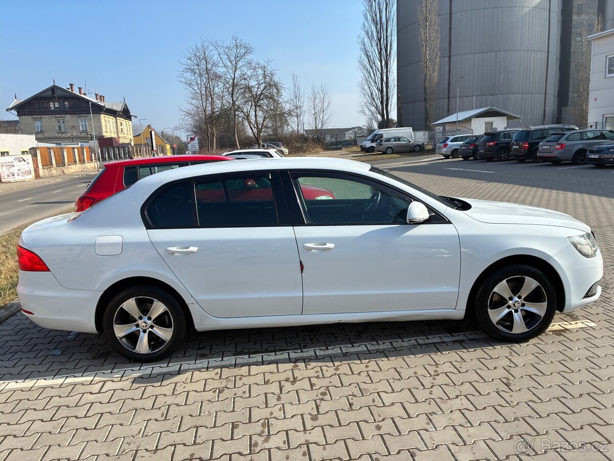 Superb II facelift - 4