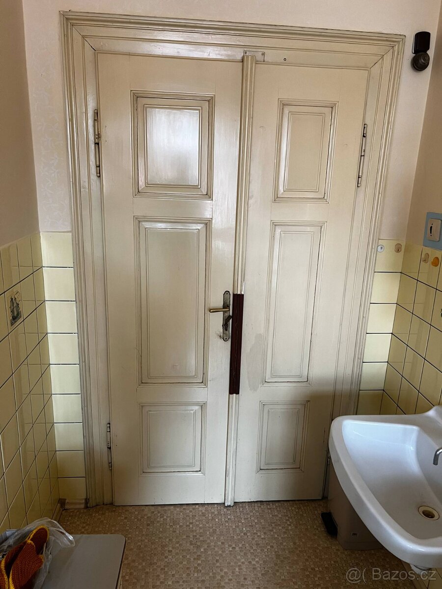 Prodám staré dveře včetně obložek z prvorepublikové vily - 4