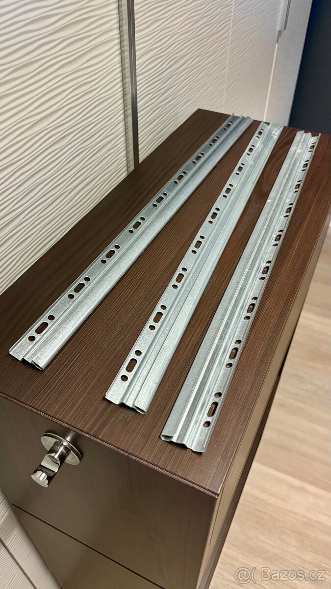 Skříňka / botník IKEA Valje - 4