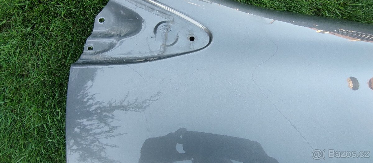 Toyota Yaris III IV 3 4 - Pravy predni blatnik - 4