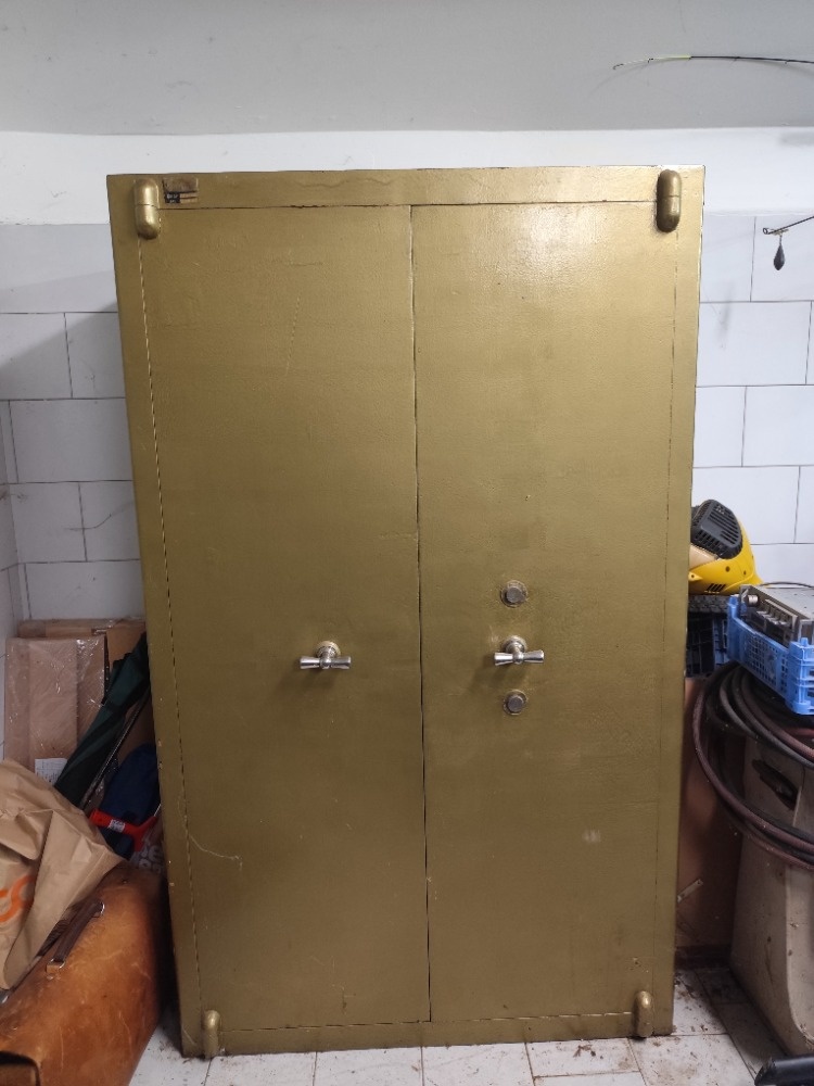 Dvoukřídlý trezor - 4