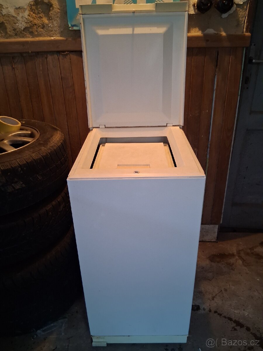 Pračka Whirlpool – horní plnění (Aqua Program) - 4