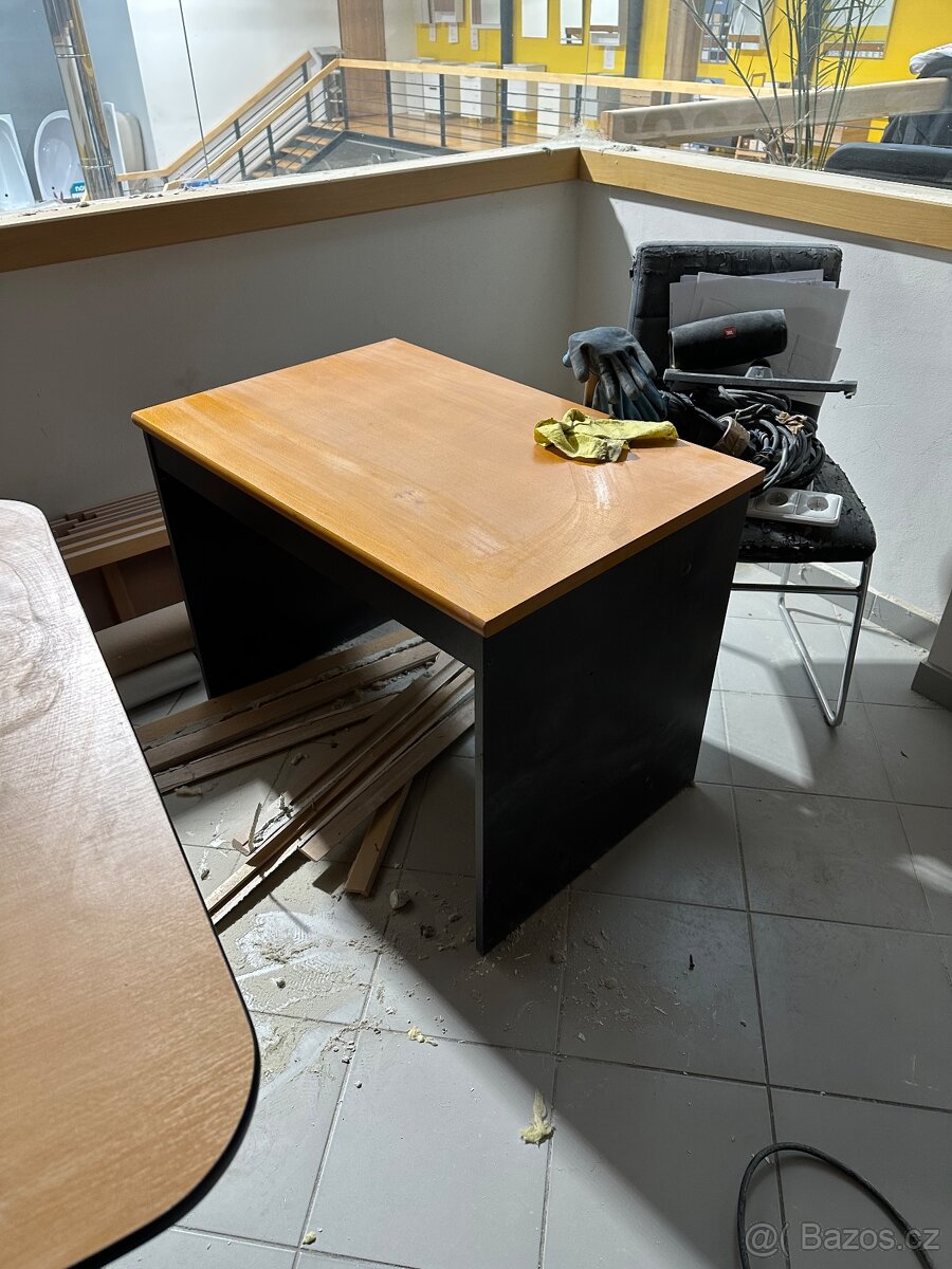 Kancelářský nábytek - 4