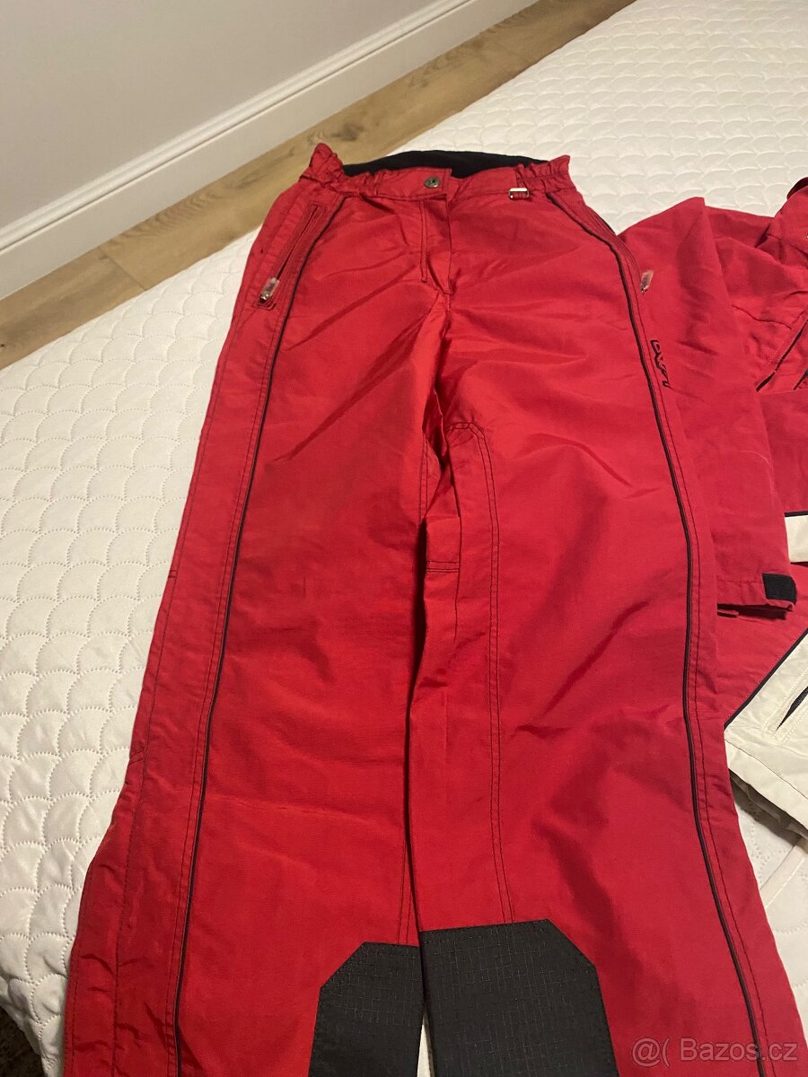 Prodal levné dámský lyžařský set. - 4