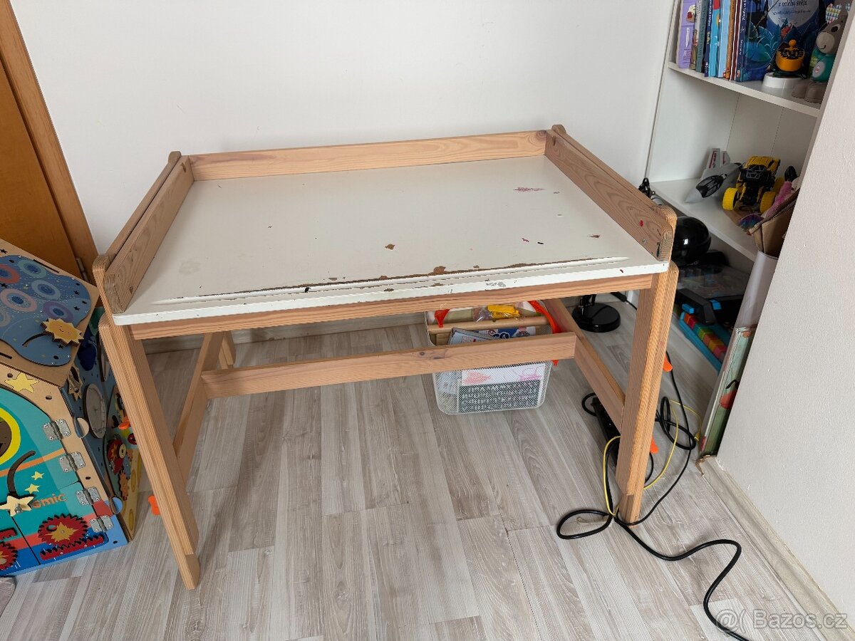 IKEA FLISAT Dětský stolek + lavice - 4