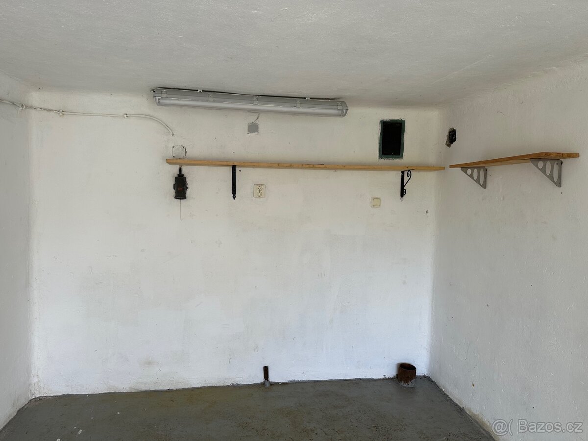 Pronájem garáže - 4