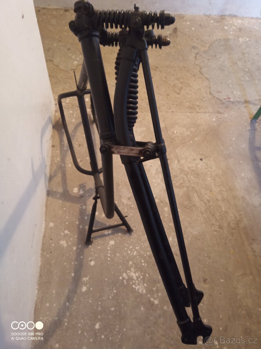 Brampton Bi-flex spring fork , rám Levis - 4