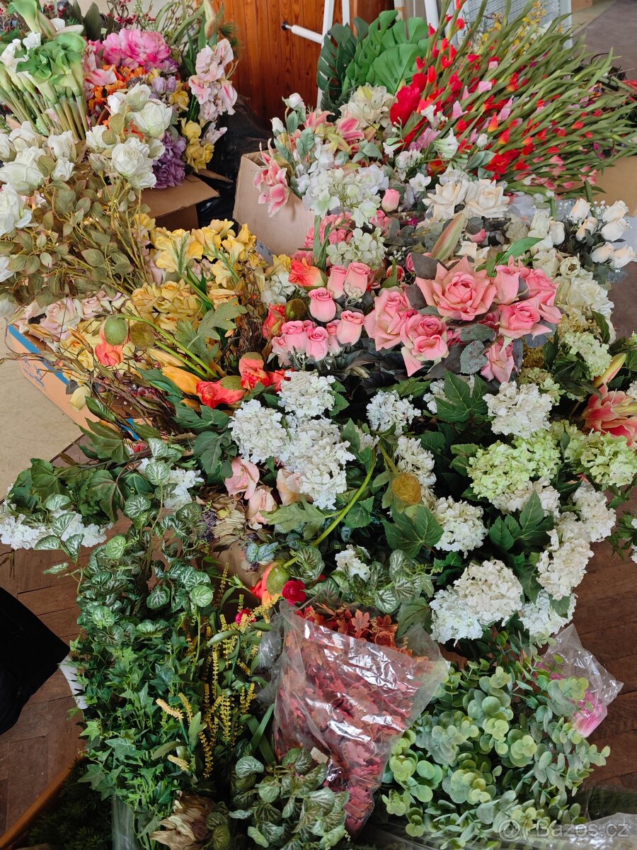 Umělé kytky na dekorace - 4