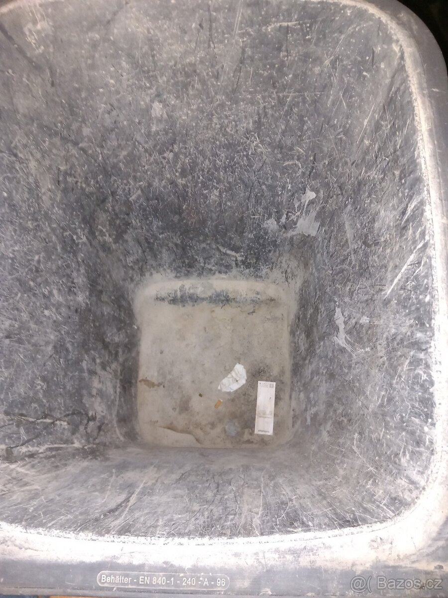 Plastová popelnice 240L - 4