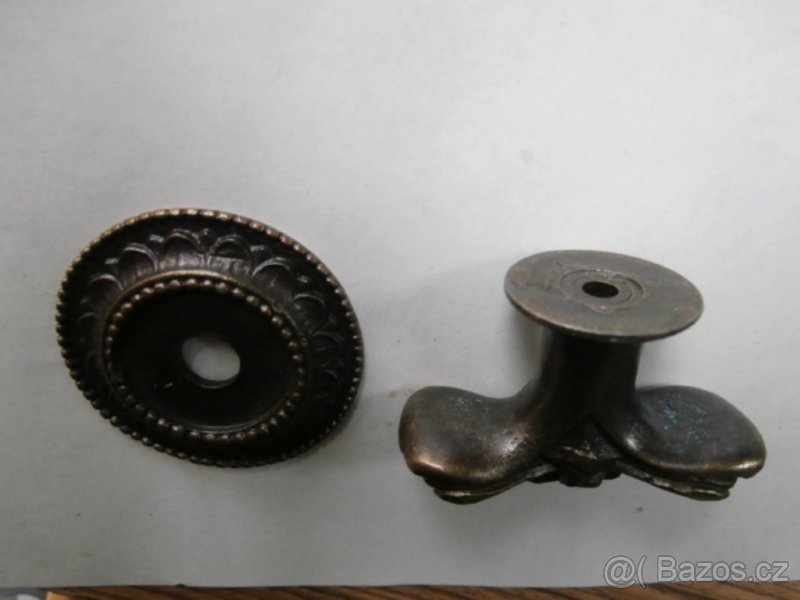 Trezor starožitný popelka replika kliky za 1.000 kč - 4