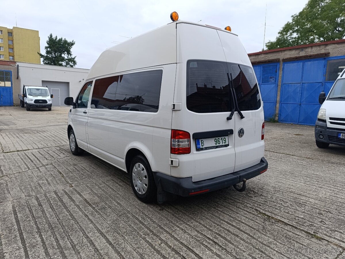 Volkswagen Transporter T5 8 míst 103kw - 4