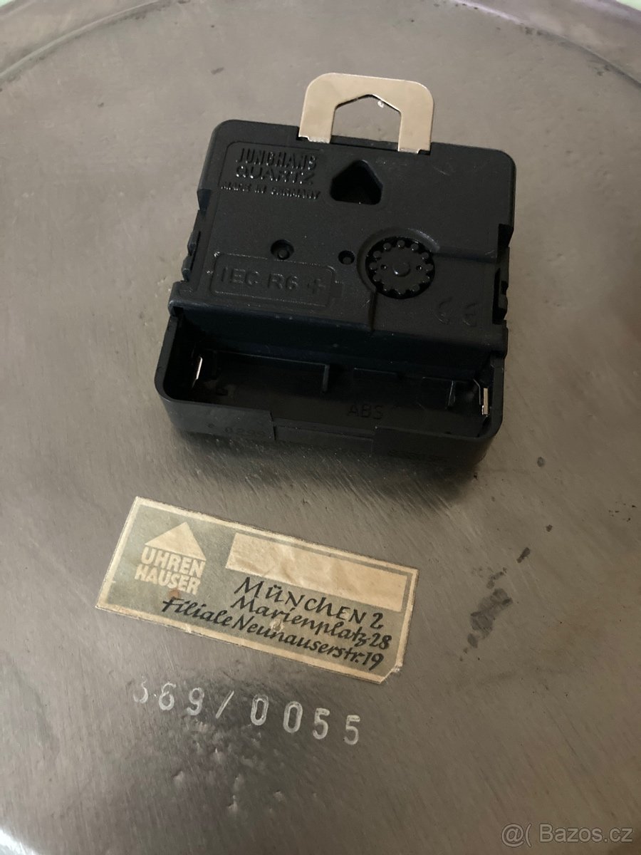 nástěnné hodiny quartz (JungHans) - 4