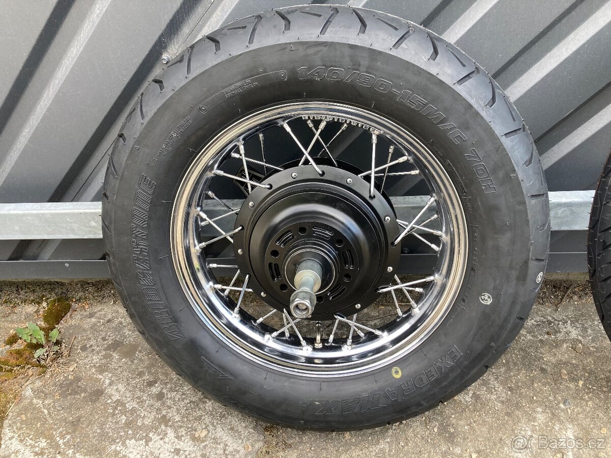 Kola Suzuki LS 650 Savage - 4