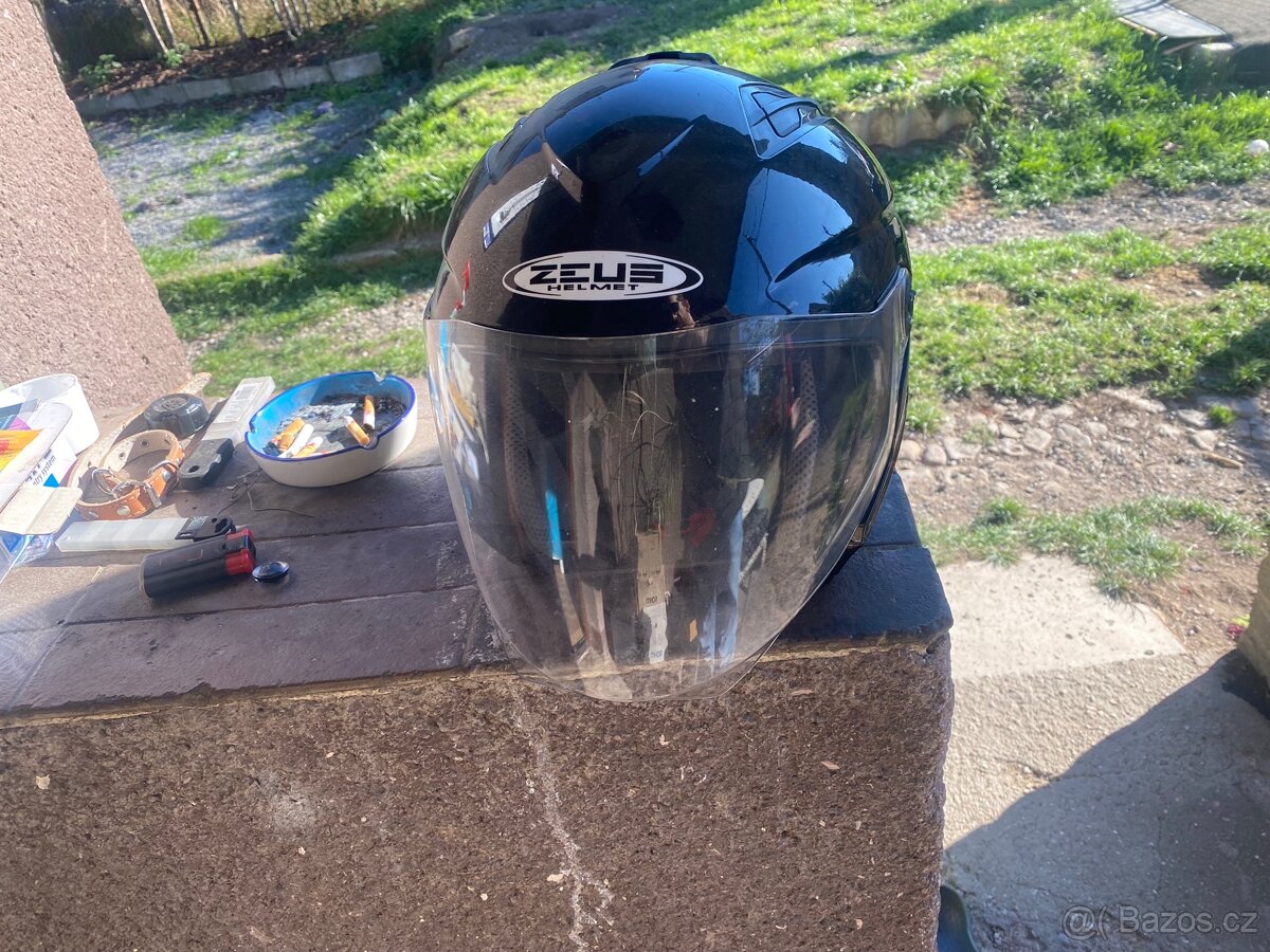 Přilba na motorku - 4