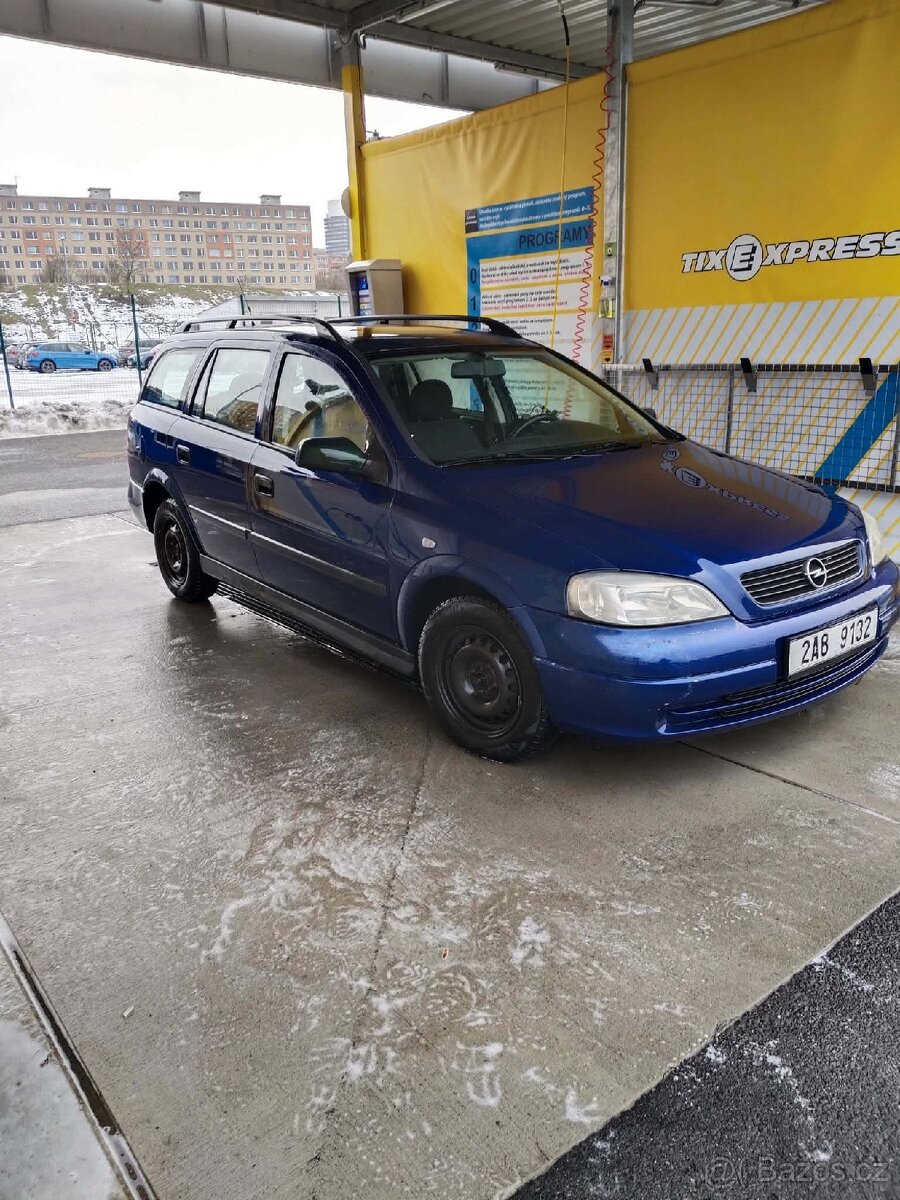 Opel Astra combi 1.6 - 4