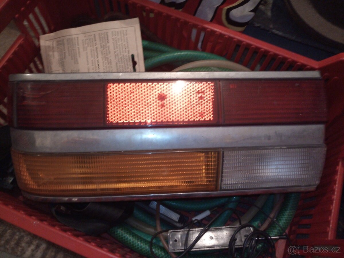 BMW 5 - e28 - náhradní díly veterán - 4