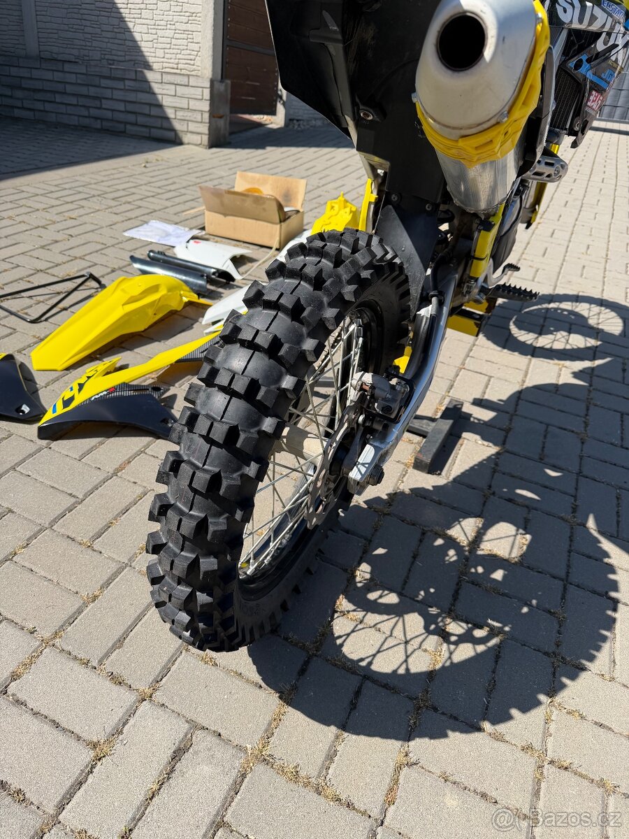 Suzuki RMZ 450 - 4