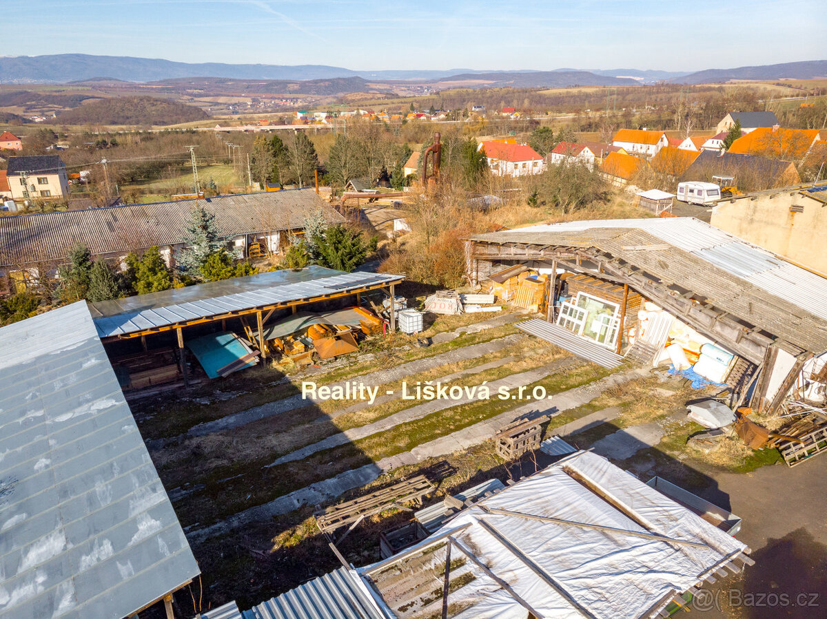 Prodej bývalého zemšdělského areálu nyní využívaného pro dře - 4