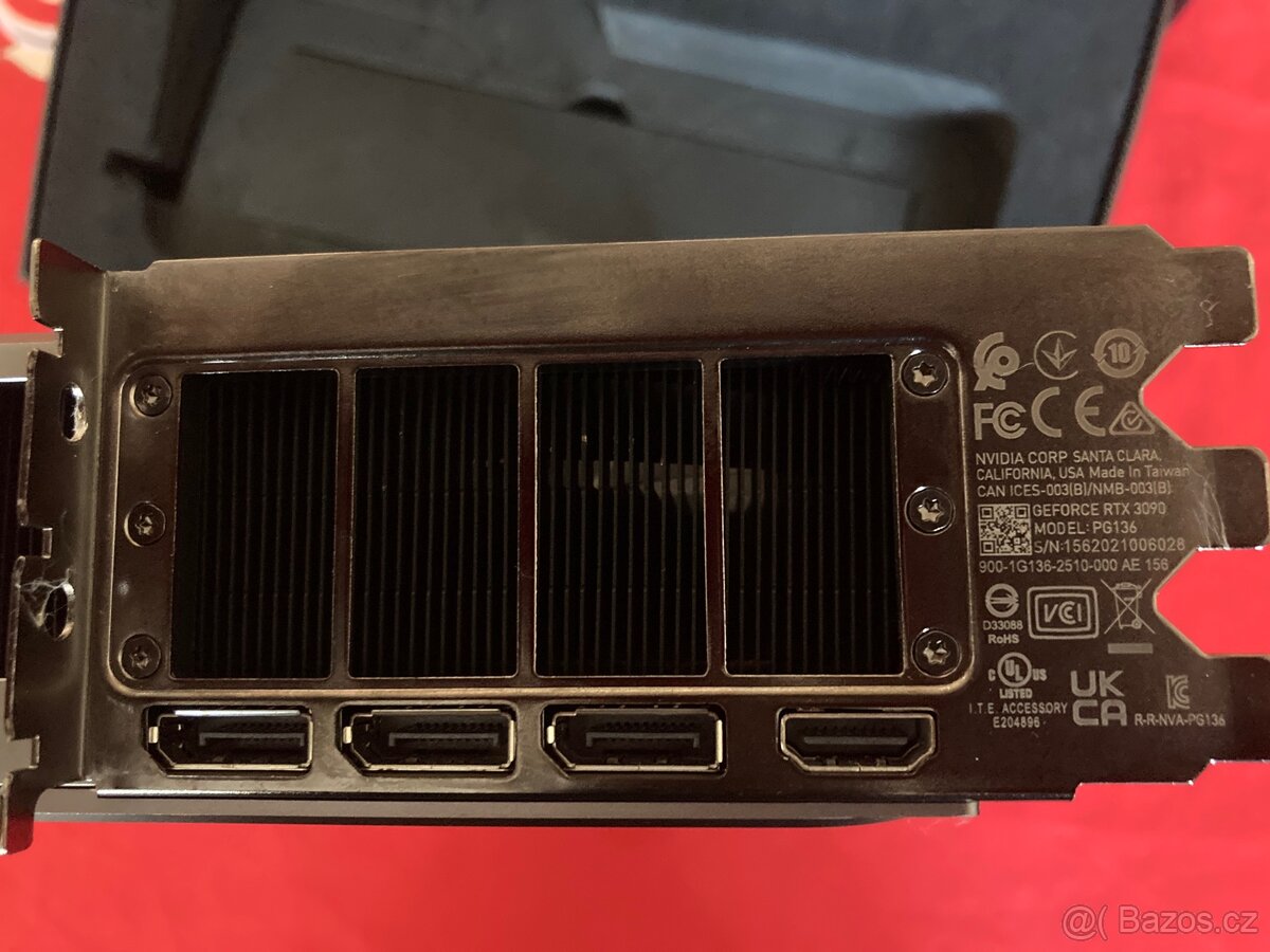 Nvidia RTX 3090 Founders Edition 24GB GDDR6X VRAM - 4