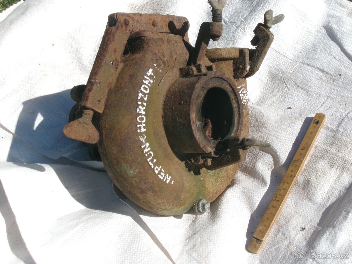 prodám stará ruční vodní čerpadla - Sigma-Mostar, Rejsek a d - 4