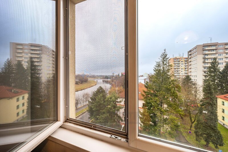 Modernizovaný příjemný byt 2+1 s balkonem v žádané lokalitě - 4