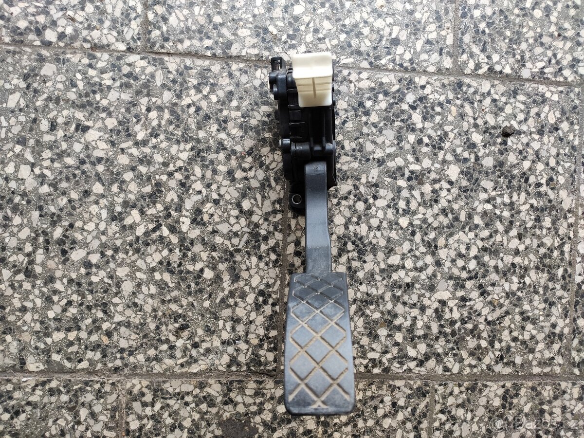 Plynový pedál - Golf / Octavia... 6Q1721503B - 4