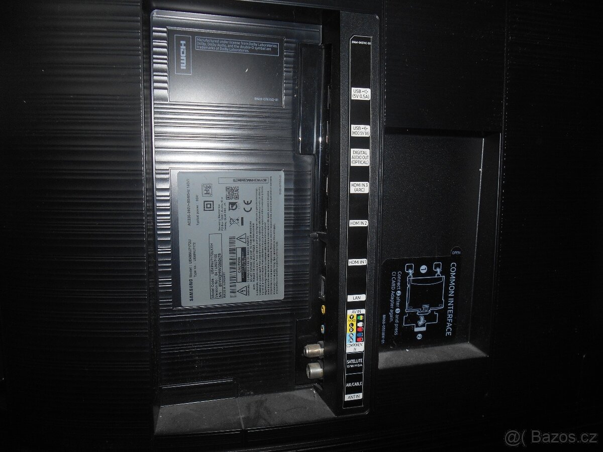 Samsung UE49NU7172 - 4