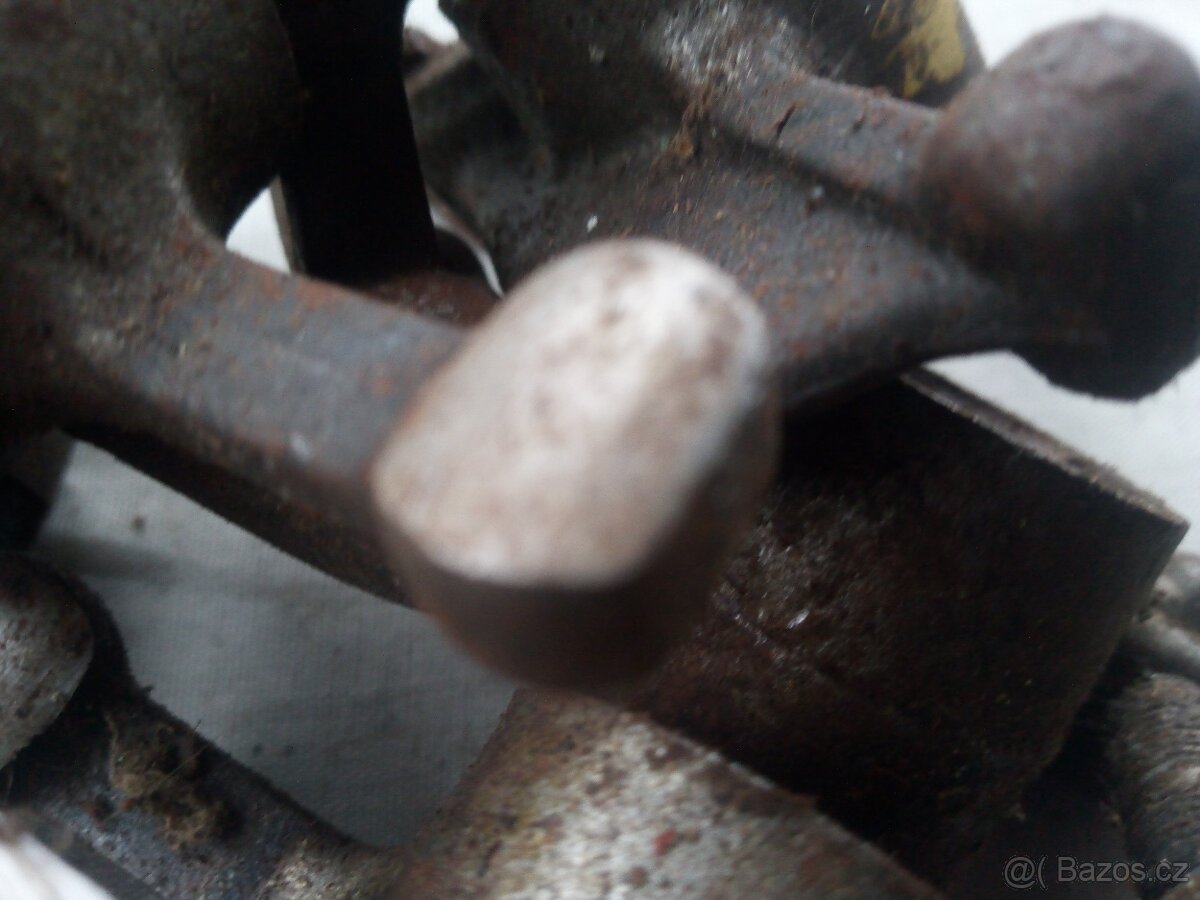 volha uaz gaz aro - 4