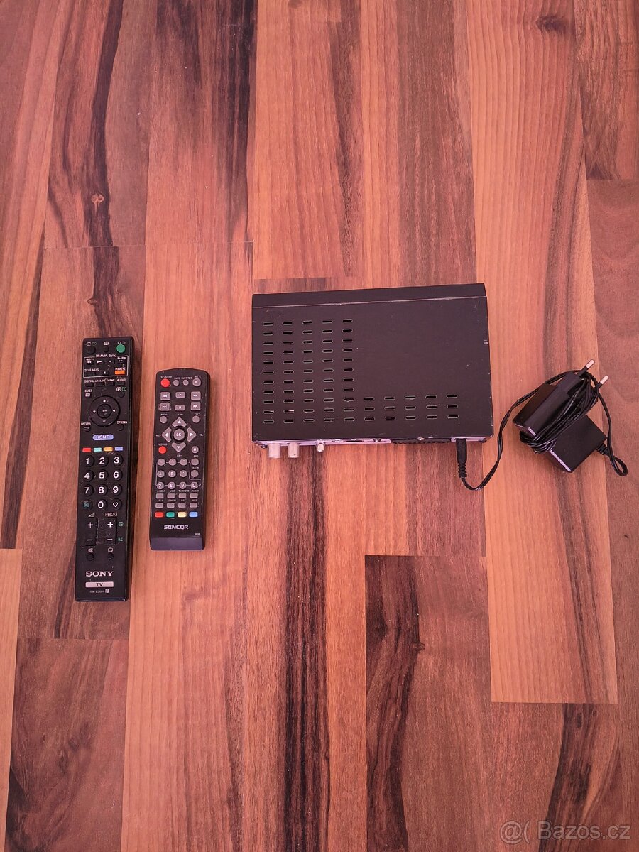 Televizor Sony + set top box +ovladače - 4