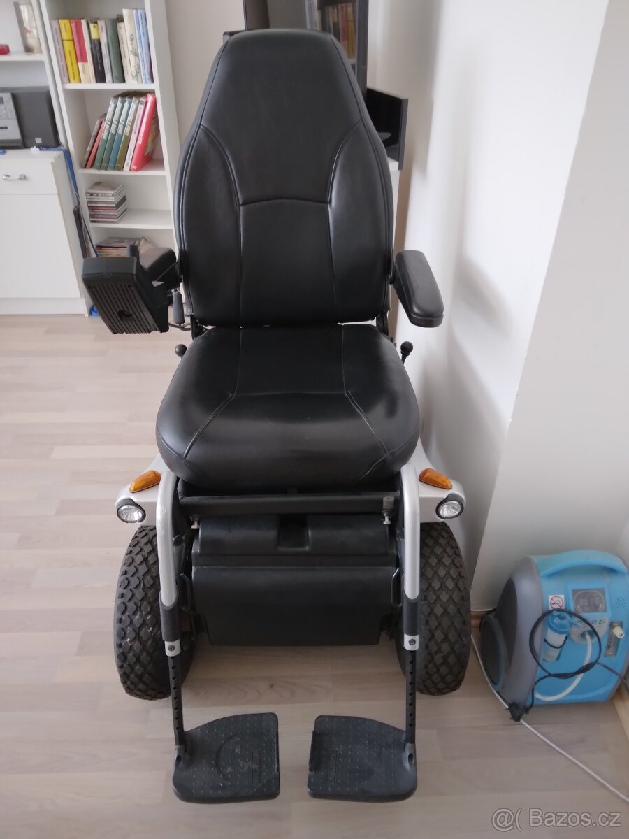 Elektrický invalidní vozík Invira - 4