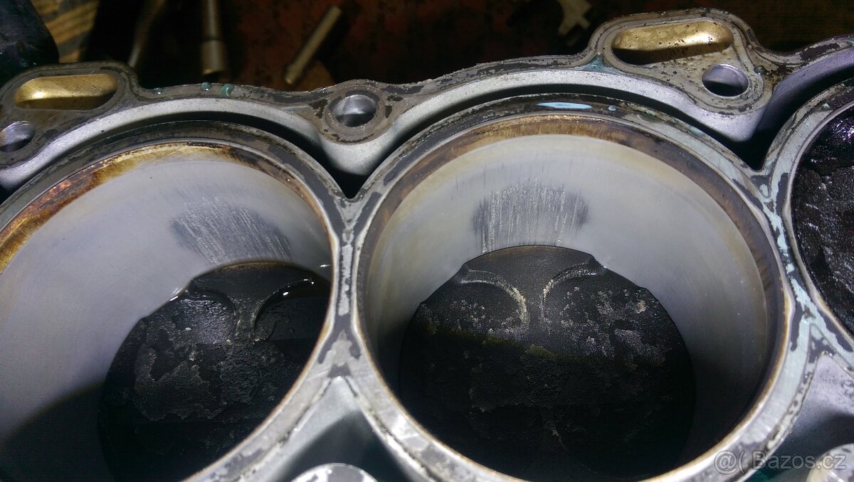 Honda CBR 954 RR - 4