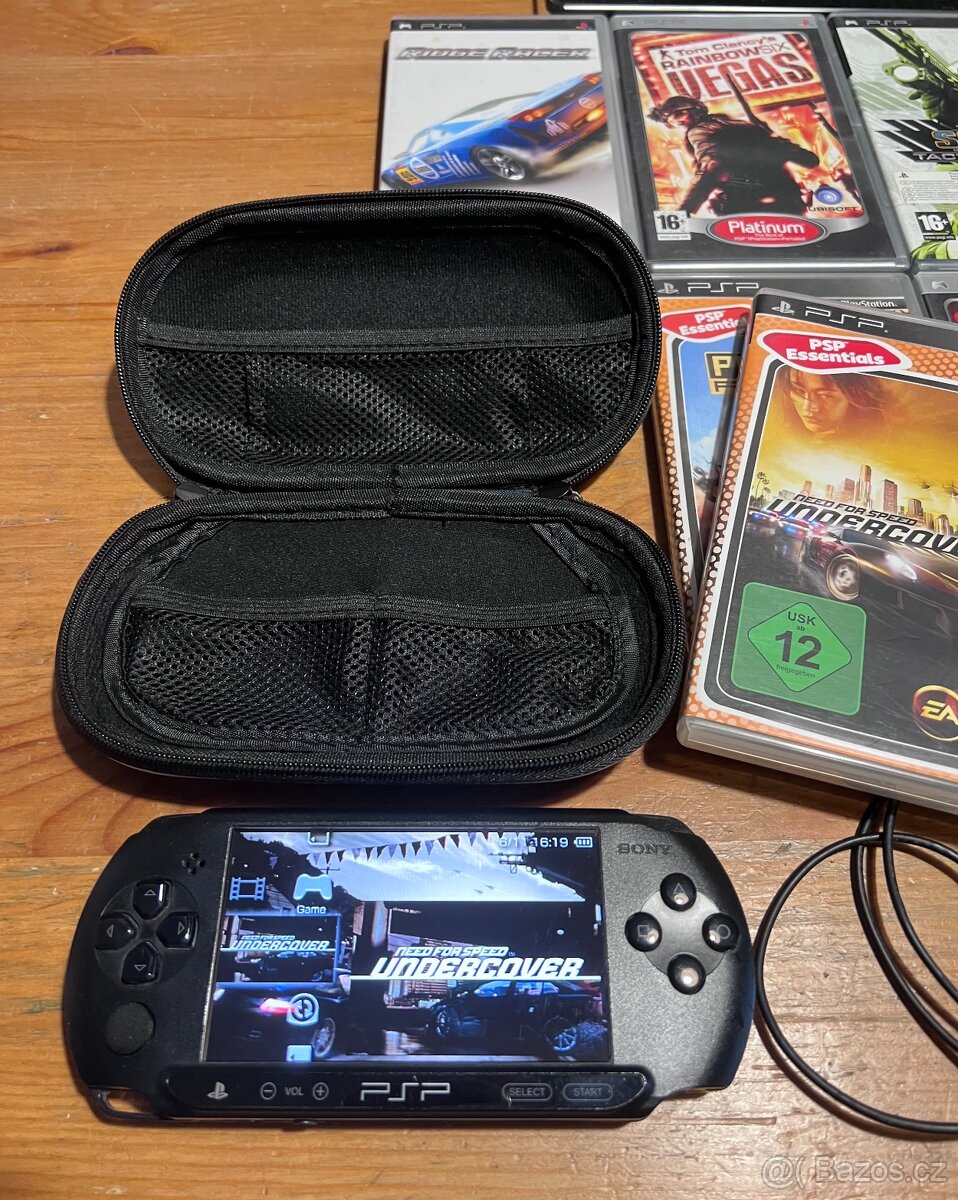 PSP Street Black ve skvělém stavu + hry a příslušenství - 4