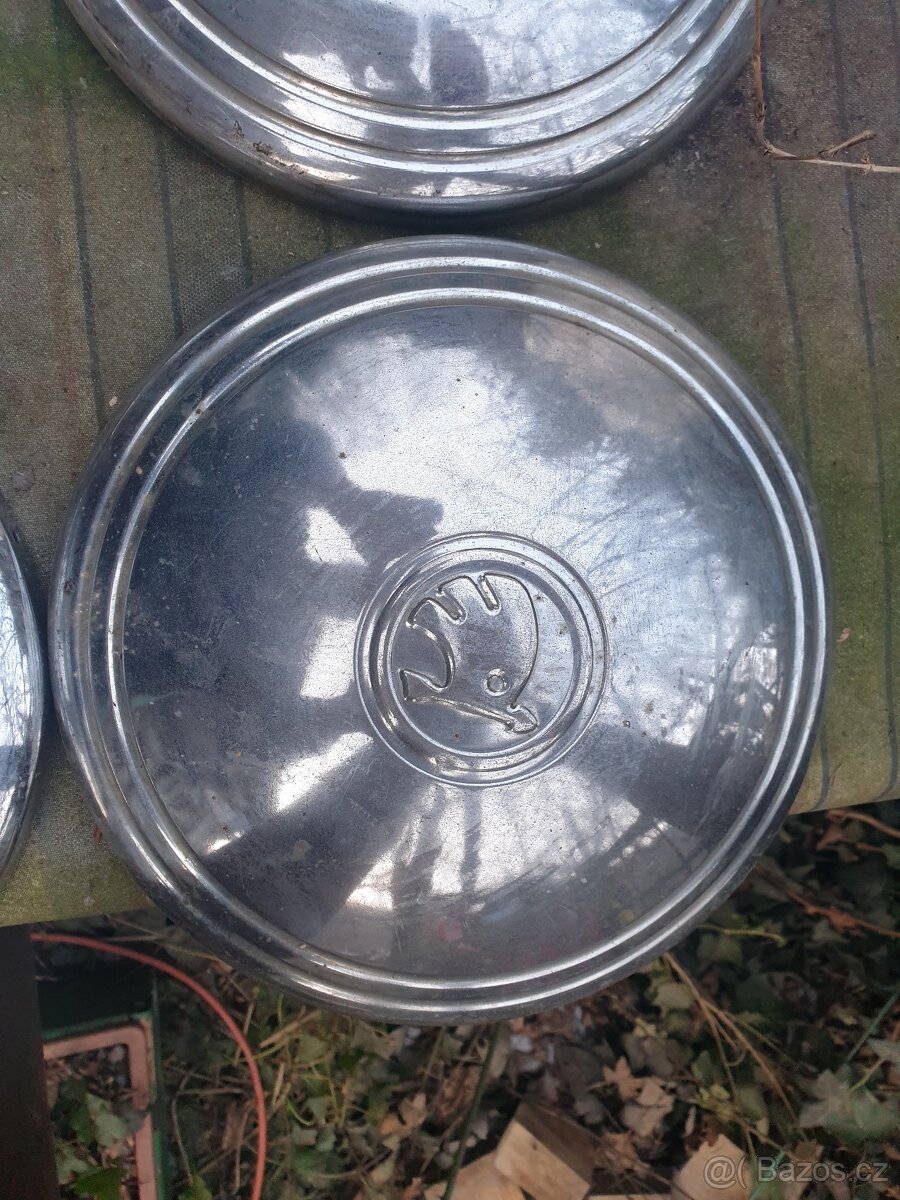 Poklice Škoda 1000, 100 - 4