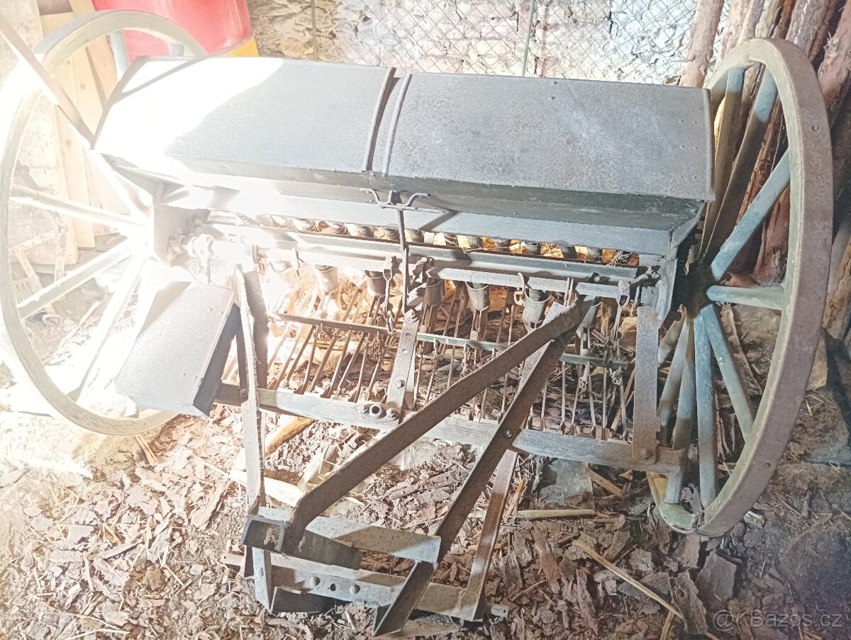 Secí stroj - 4