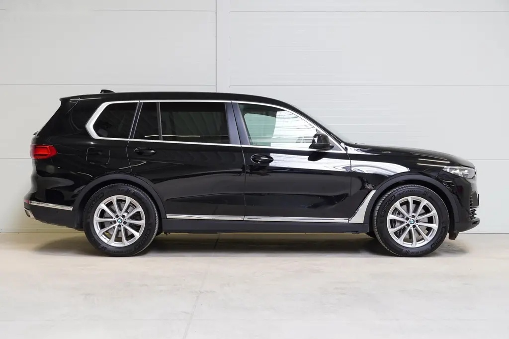 BMW X7, 40D,SOFTCLOSE,PANO,HUD,ČR,DPH - 4