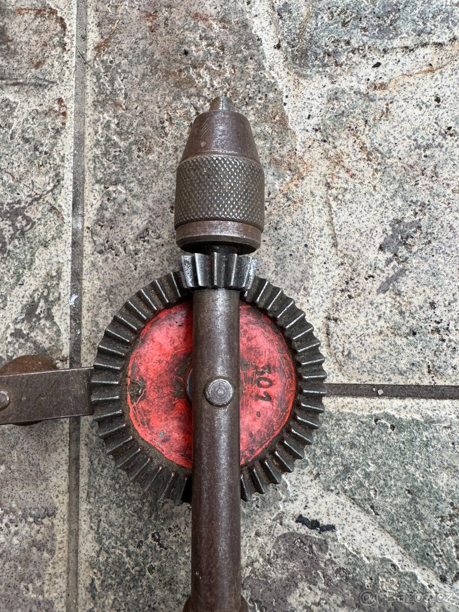 Stará ruční vrtačku - 4