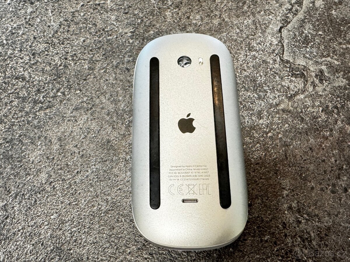 Apple Magic Mouse 2 a Apple klávesnice - 4