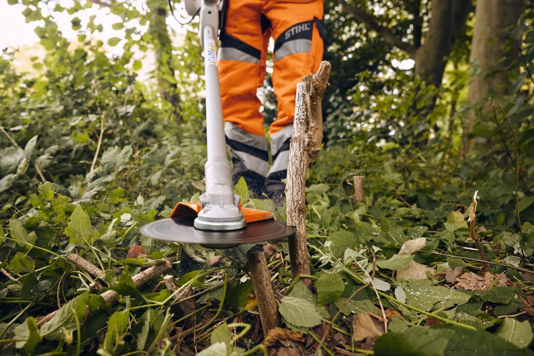 Krovinorez Stihl FS 561 C-EM - 4