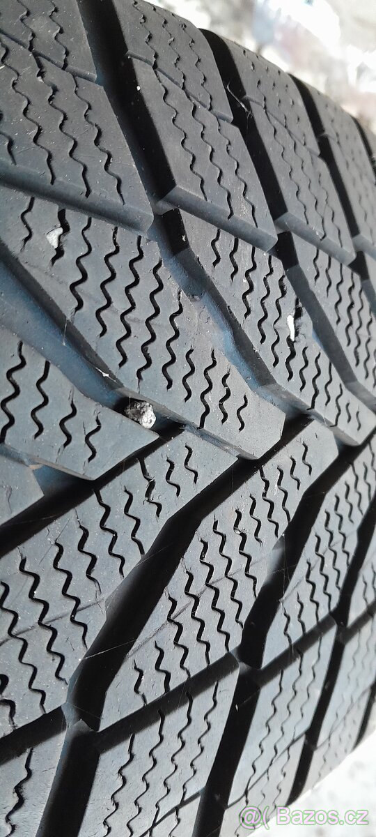 4 xKola 5x139,7  kované disky offroad pneu 235/75 15