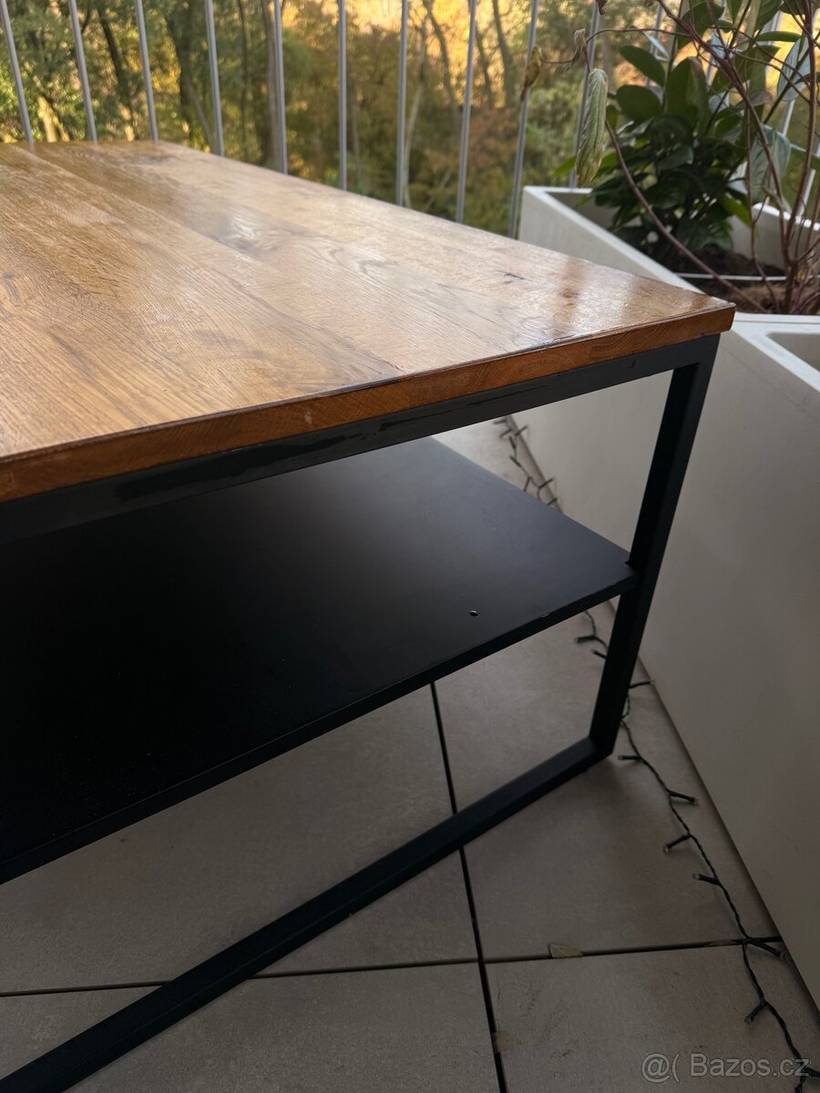 Prodám konferenční stolek – dubový masiv & černá ocel - 4