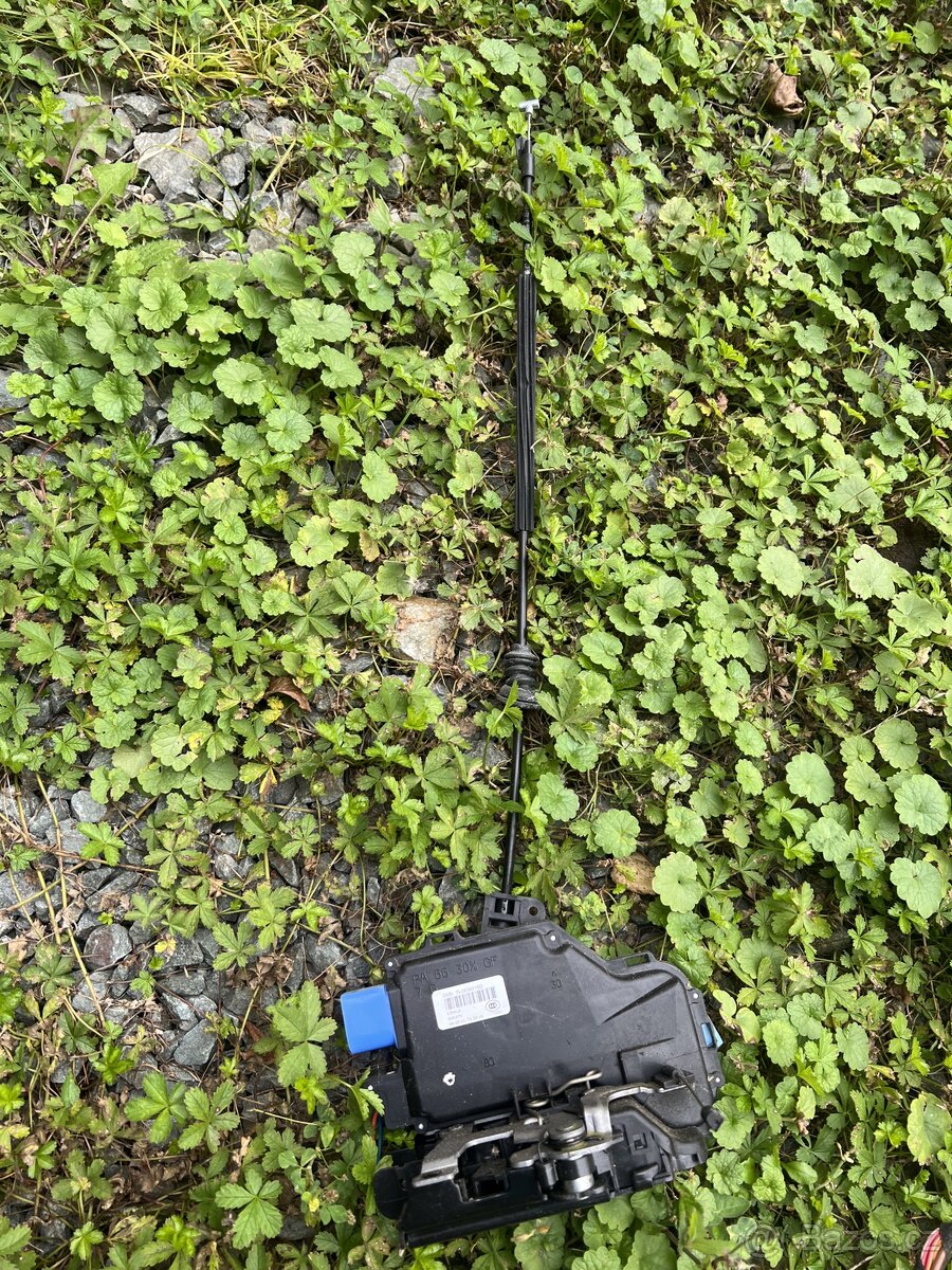 Zámky dveří Octavia - 4