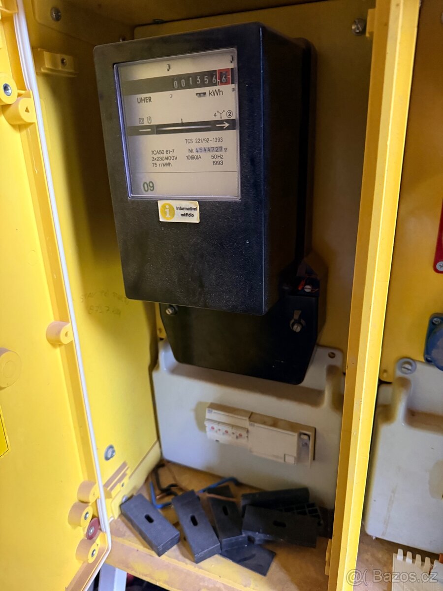 Stavenistni rozvadec s odpoctovymi hodinami - 4