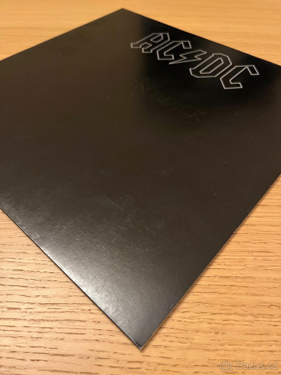 AC/DC – Back In Black - 4